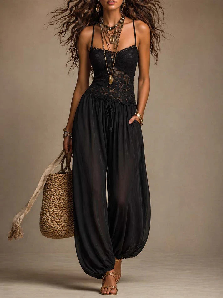 Laia | Mono con Escote Halter y Encaje Fluido