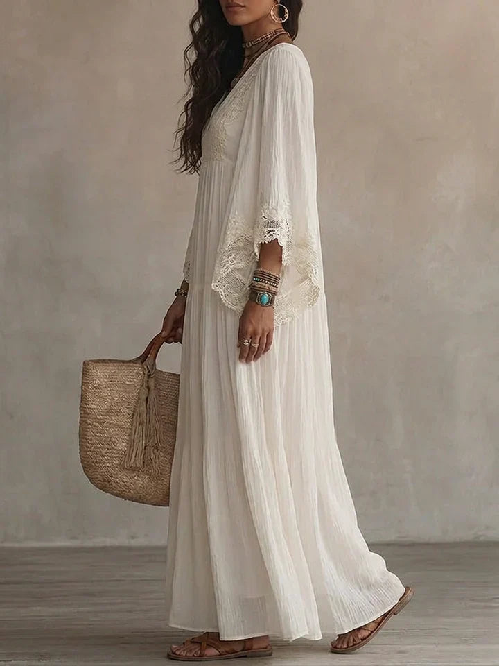 Serena | Vestido Largo de Chiffón Blanco con Escote en V, Mangas Murciélago y Encaje Blanco