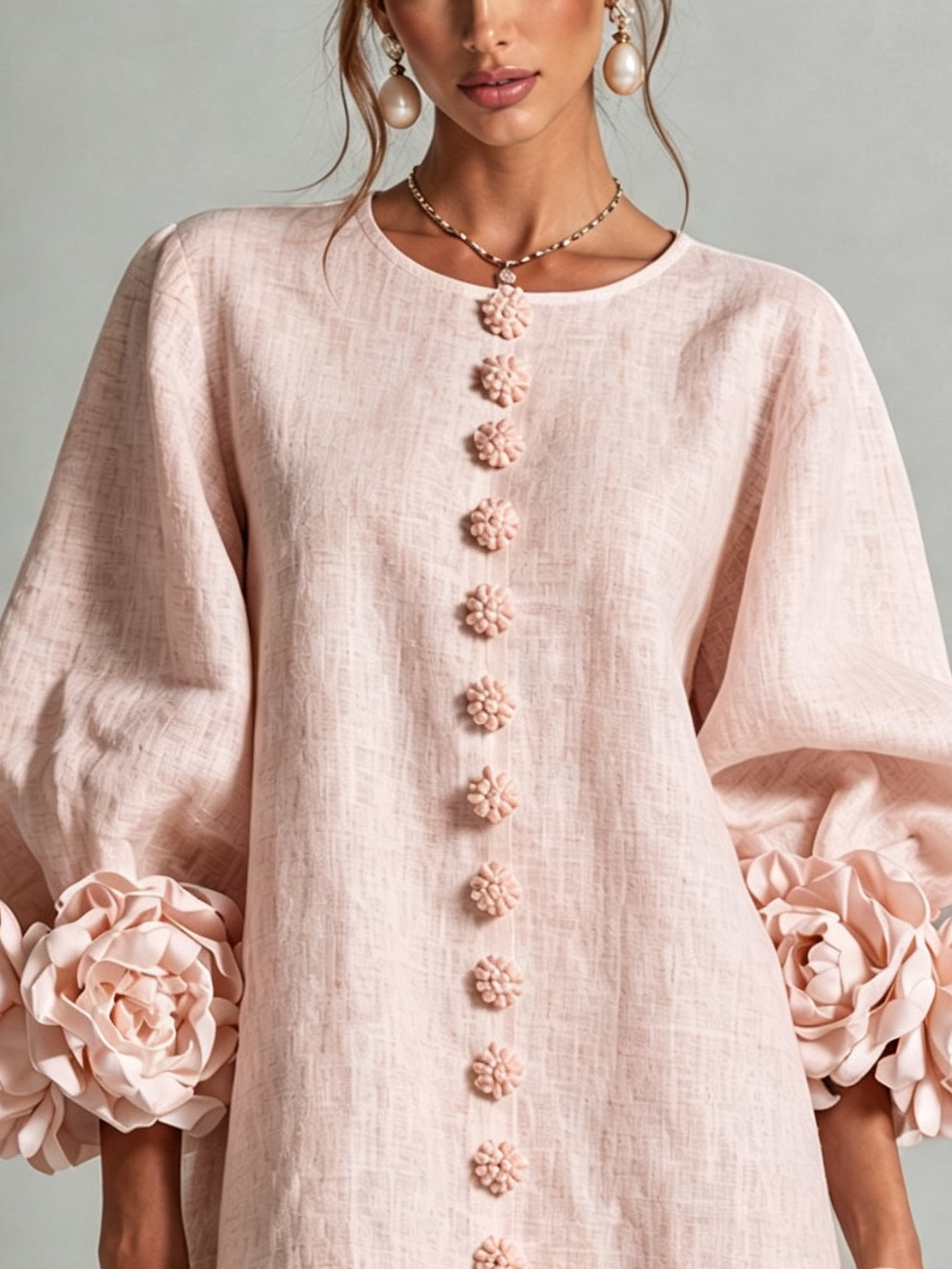 Vestido Mini Floral Rosa con Botones y Mangas Florales Vistosas