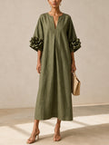 Talia - Vestido Midi Verde Olivo con Escote en V y Mangas Florales Extravagantes