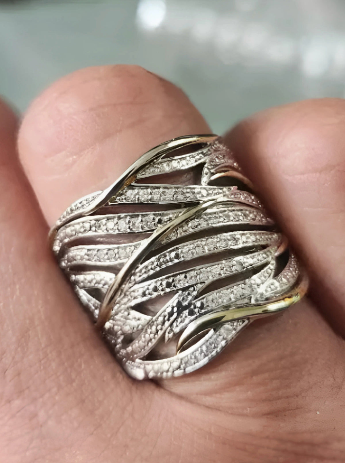 ELENA | Anillo elegante de capas con diseño trenzado