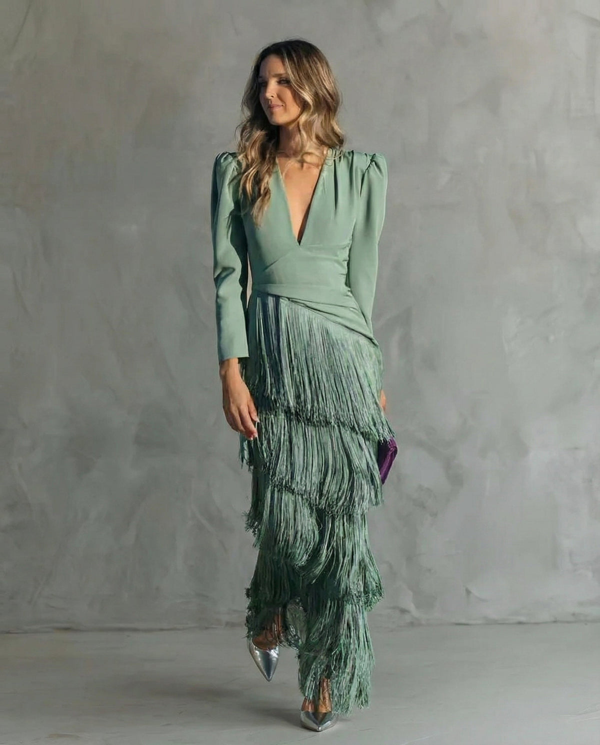 Estefanía | Vestido Elegante con Mangas de Flecos