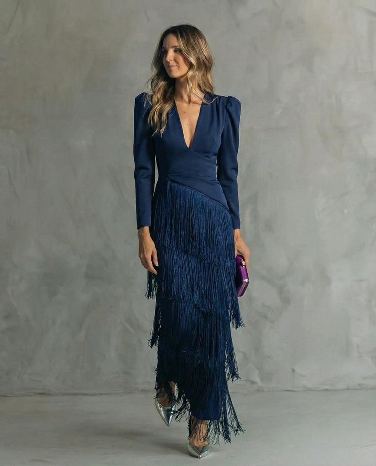 Estefanía | Vestido Elegante con Mangas de Flecos