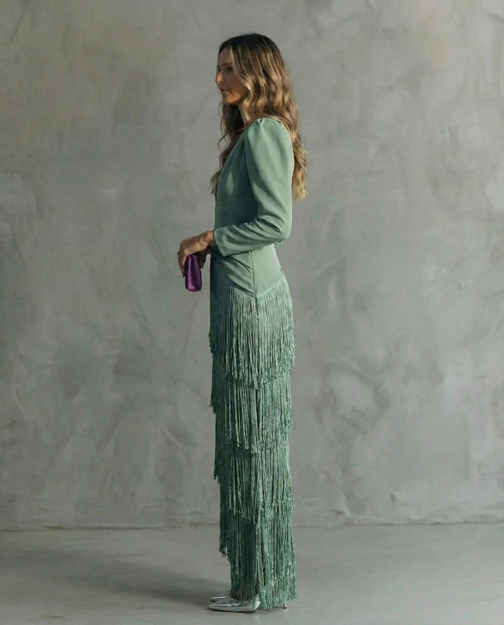 Estefanía | Vestido Elegante con Mangas de Flecos