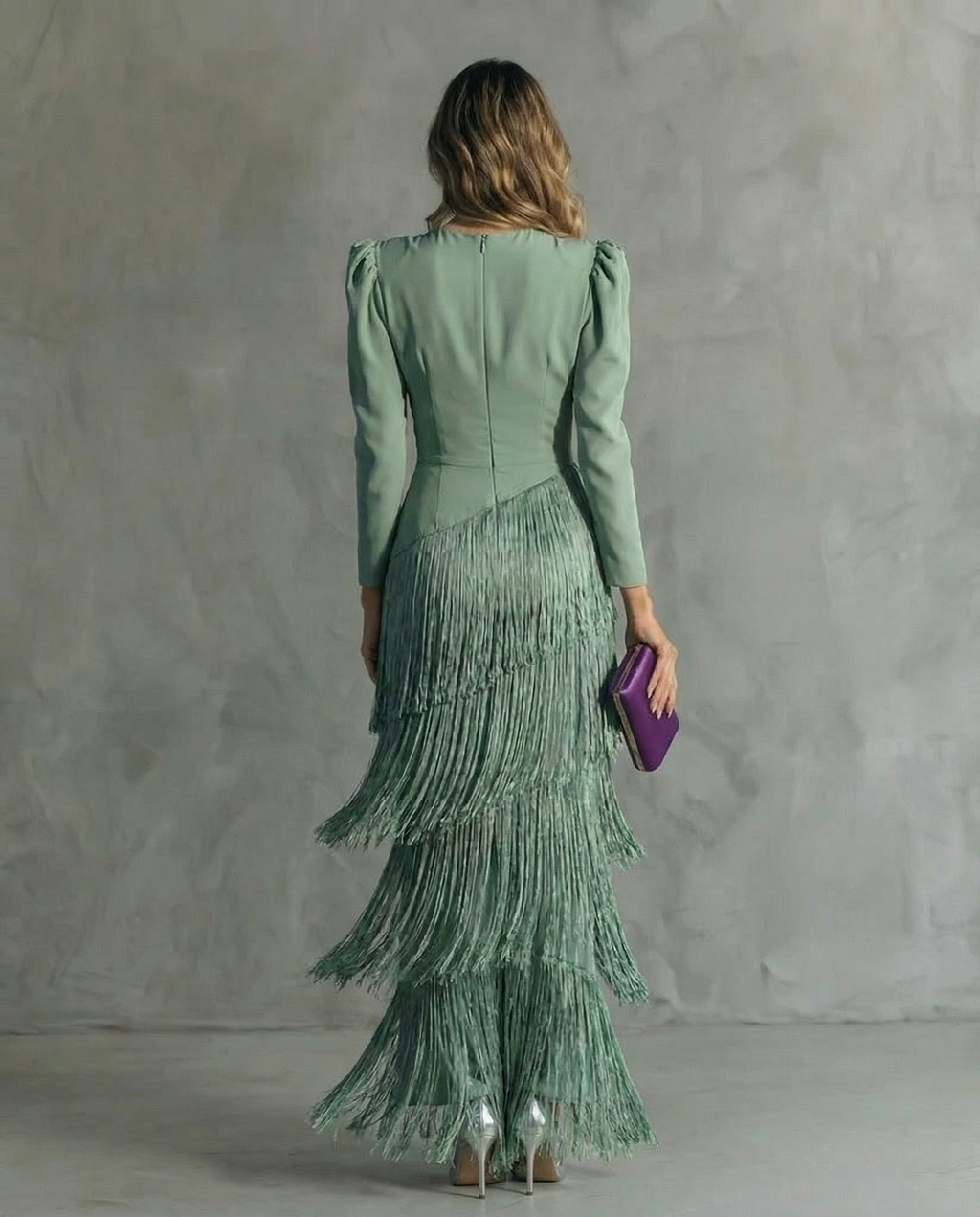 Estefanía | Vestido Elegante con Mangas de Flecos